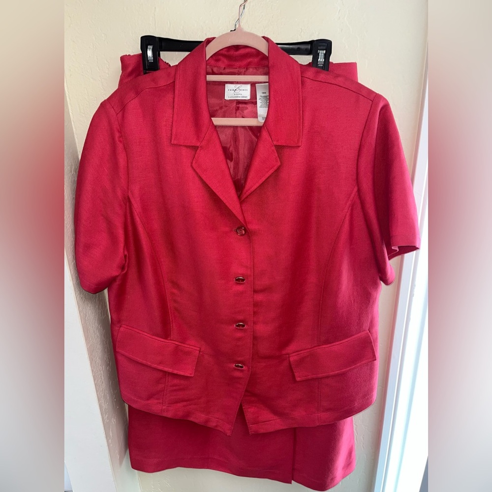 Emma James by Liz Claiborne 2 piece skirt suit.